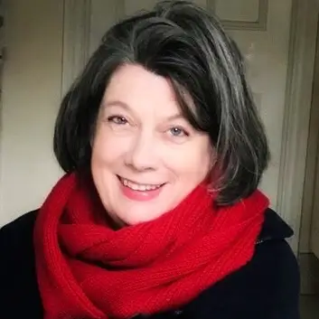 Sarah Crompton