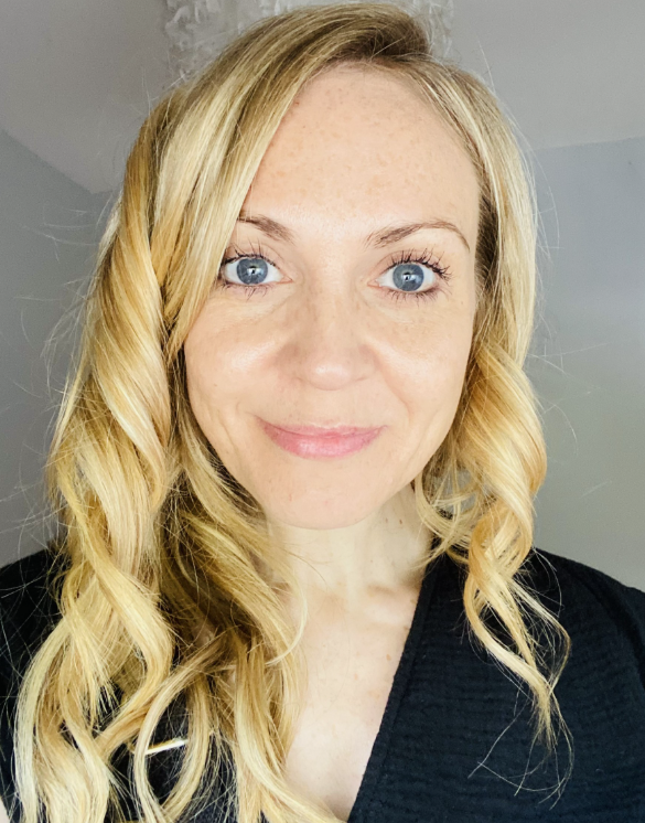 Julia Gay